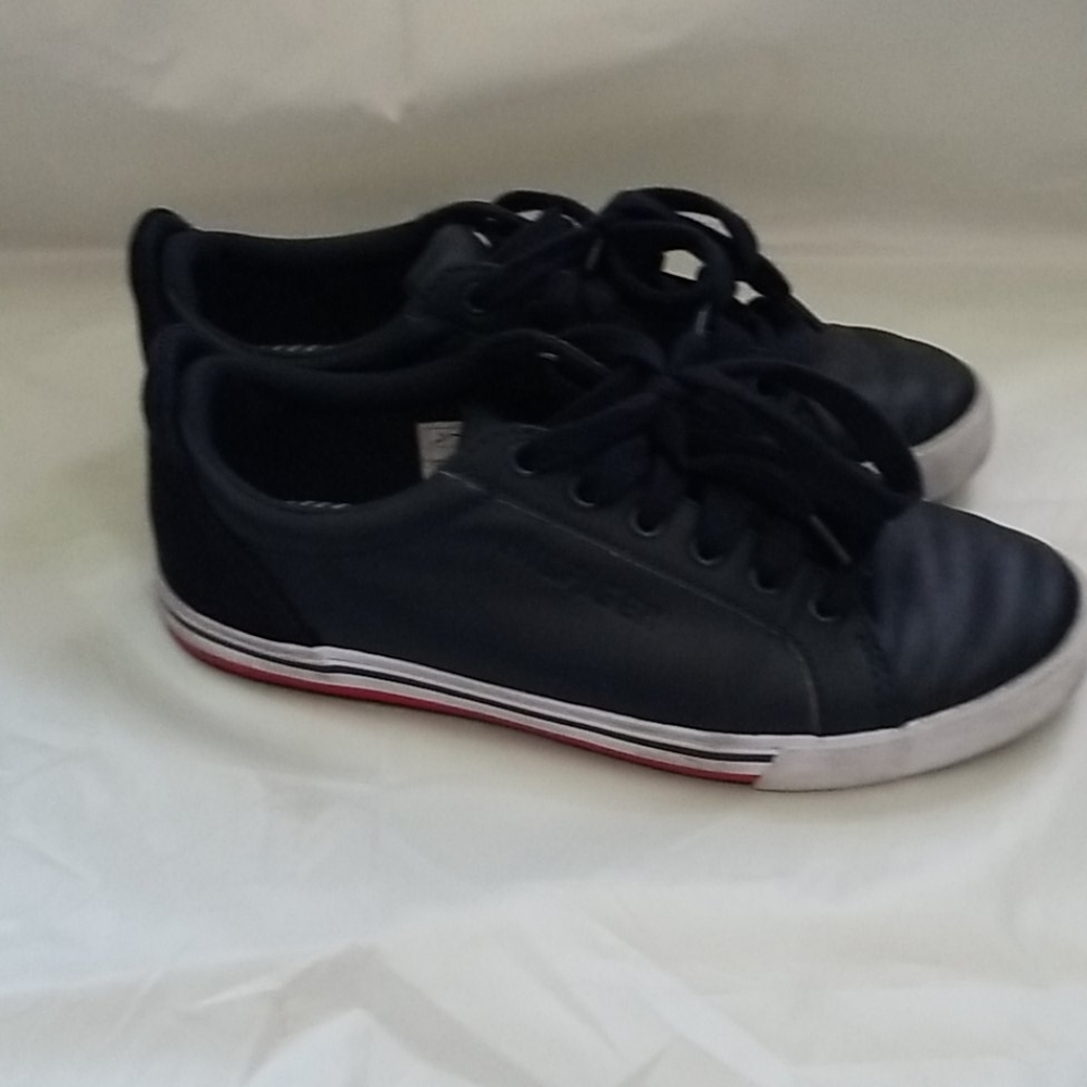 Shoes - Picture 3 of 5